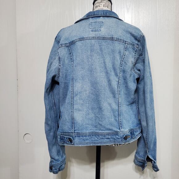 Universal Thread Freeborn Jacket Womens M Blue Jean Denim Trucker Button Pockets - Picture 4 of 7